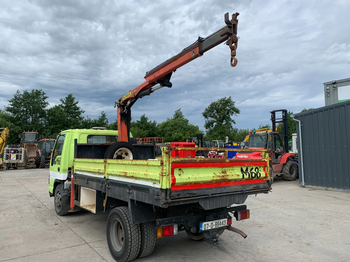 UNRESERVED 2007 ISUZU NPR DROPSIDE & CRANE FOR AUC - Image 3