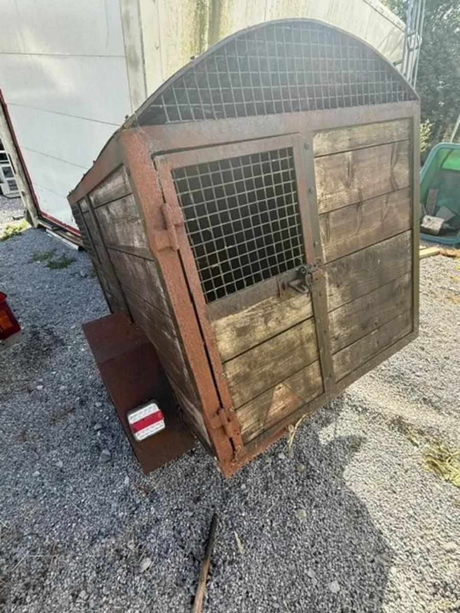 Compact Trailers & Field Shelter - Image 4