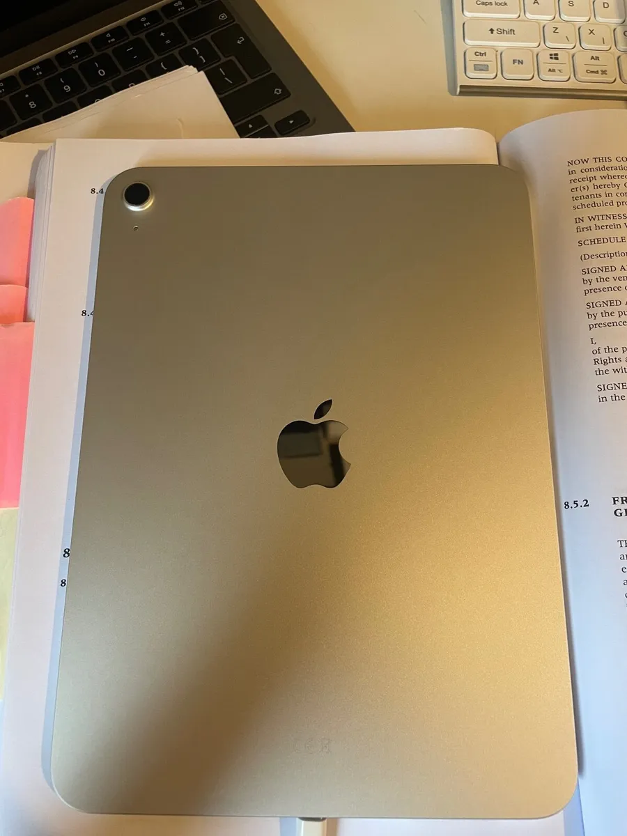 IPad 11 - Image 1