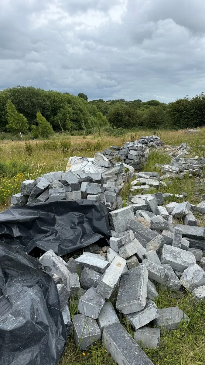 RESERVED! 60m² Kilkenny Limestone Building Stone - Image 2