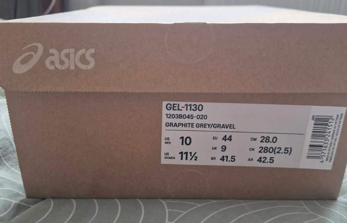 Asics gel 1130 brand new runners - Image 2