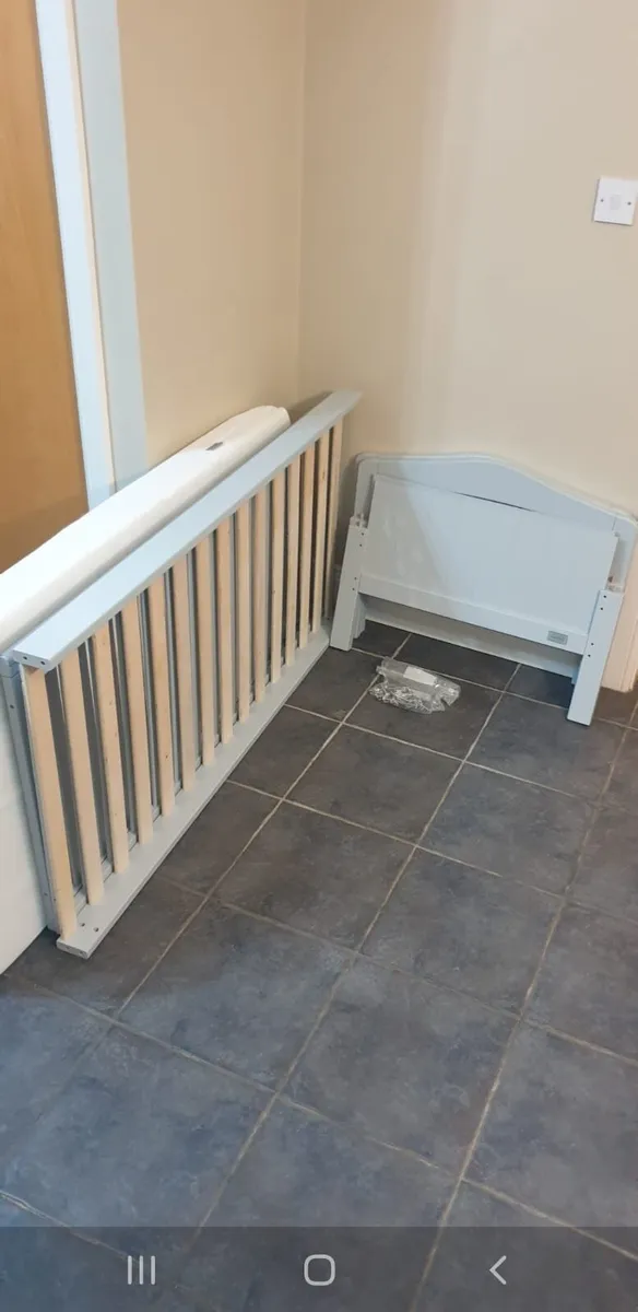 Cot bed - Image 2