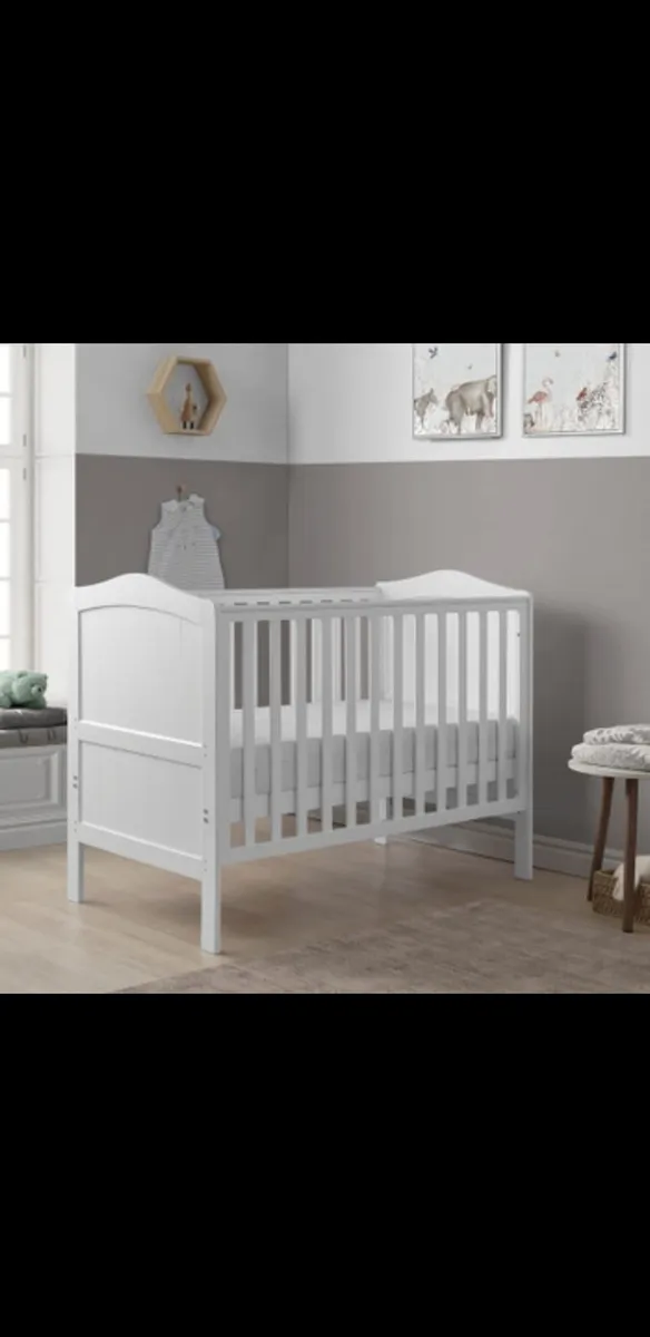 Cot bed - Image 1