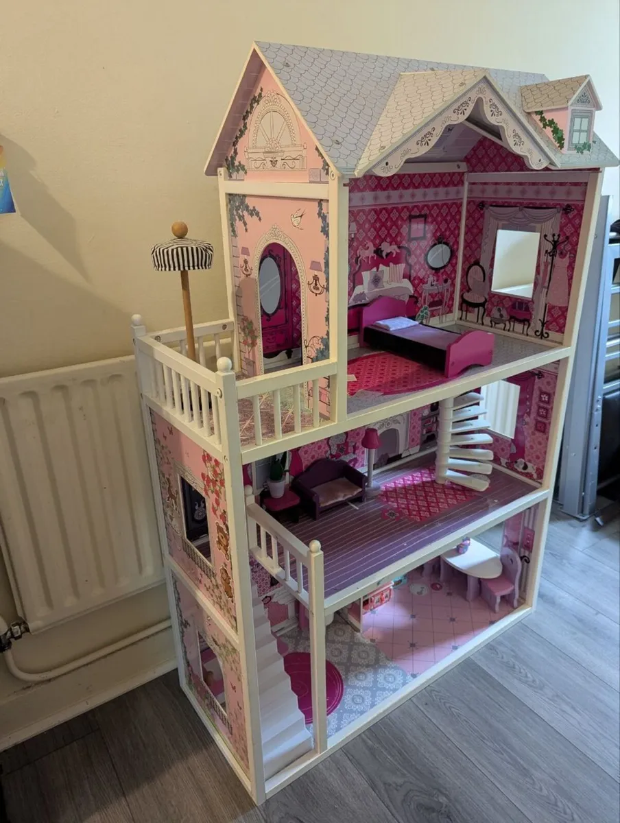 Large dollhouse with furniture and accessories - Image 1