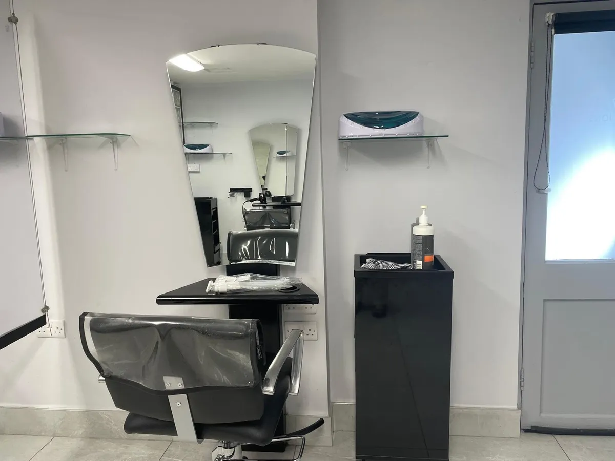 Salon equipment - Image 2