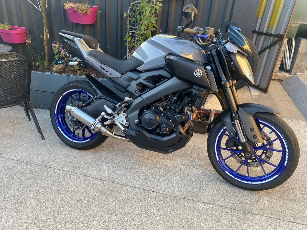 mt 125 - Image 1
