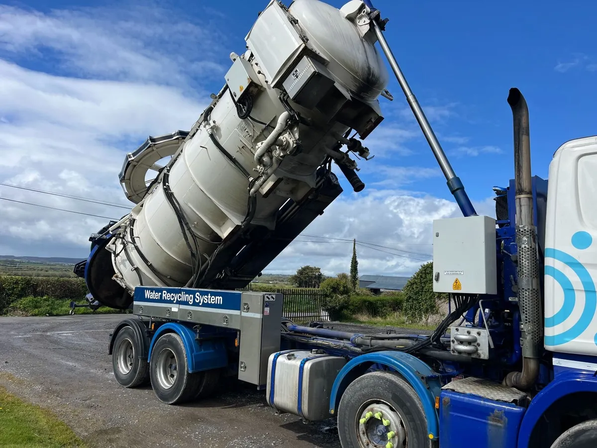 Scania R420 tanker - Image 2