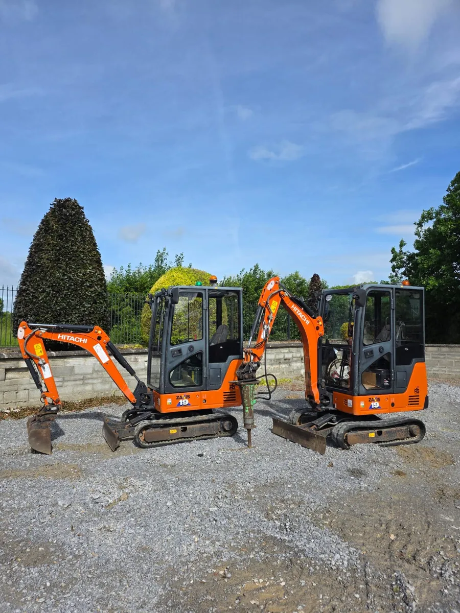 2 x 2022 Hitachi ZX19 - 750hrs - w/ Breakers - Image 2