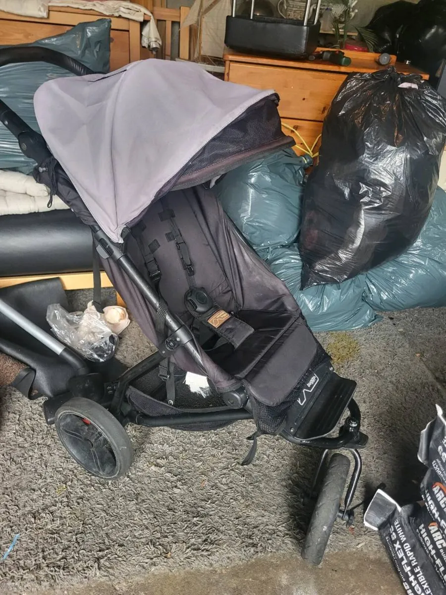 Small mountain buggy with rain cover - Image 2