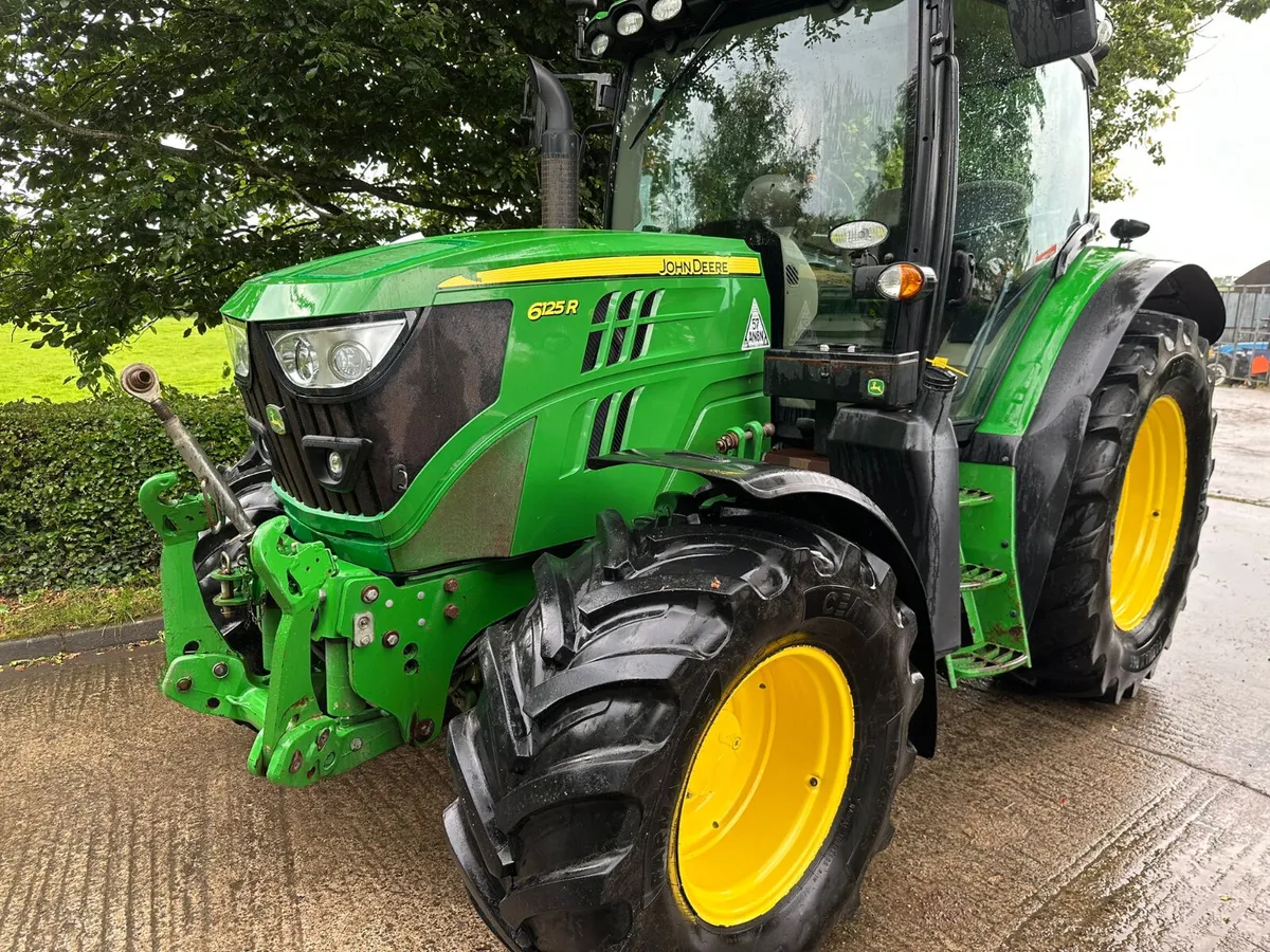 John Deere 6125R - Image 2
