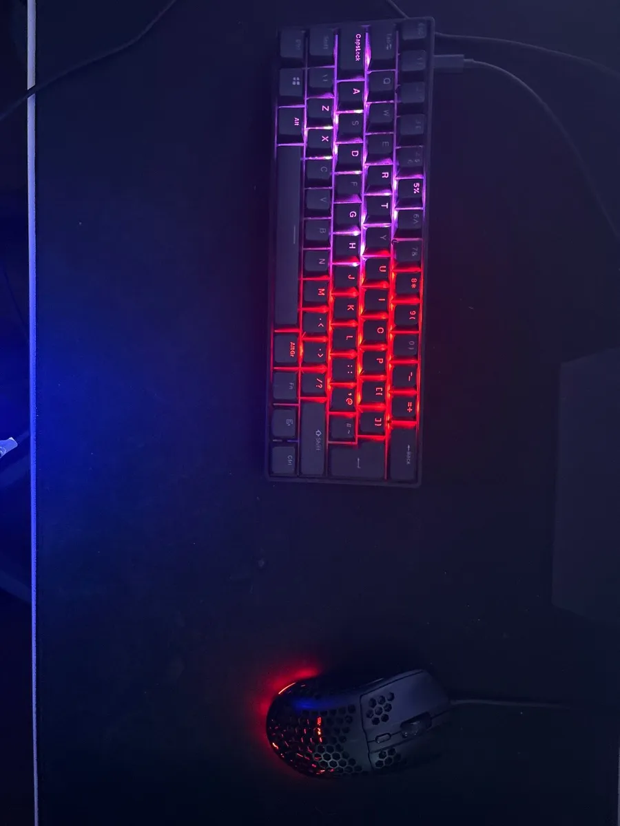 Gaming/streaming setup (PC,MONITORS, ECT) - Image 3