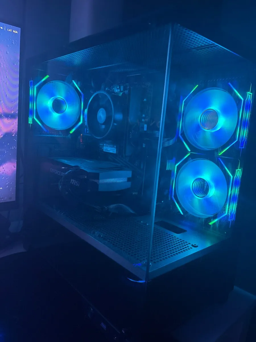 Gaming/streaming setup (PC,MONITORS, ECT) - Image 4