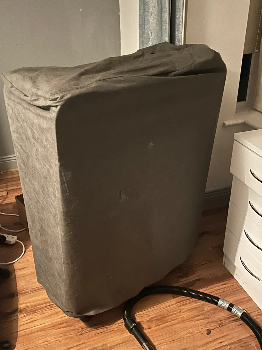 Folding guest bed