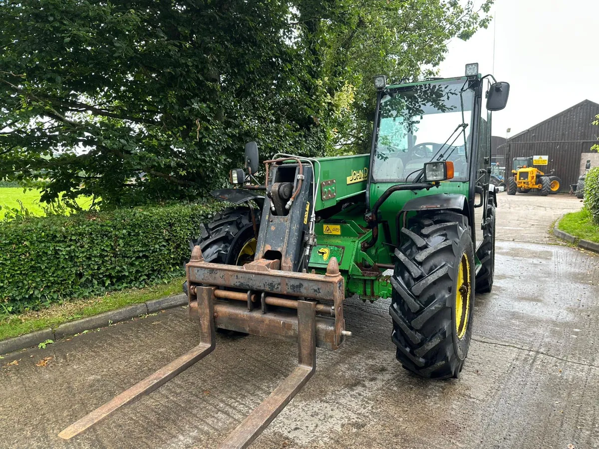 John Deere 3200 - Image 2
