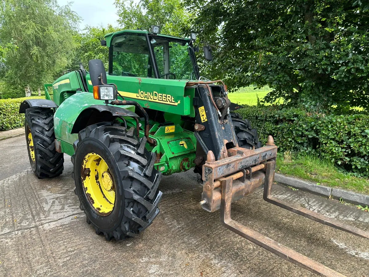 John Deere 3200 - Image 3