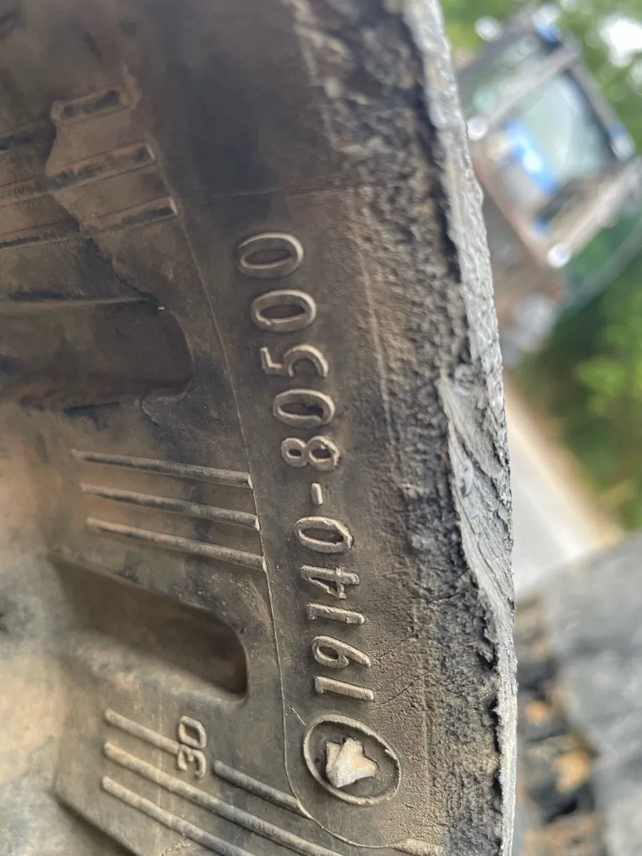 Tracks - Image 3