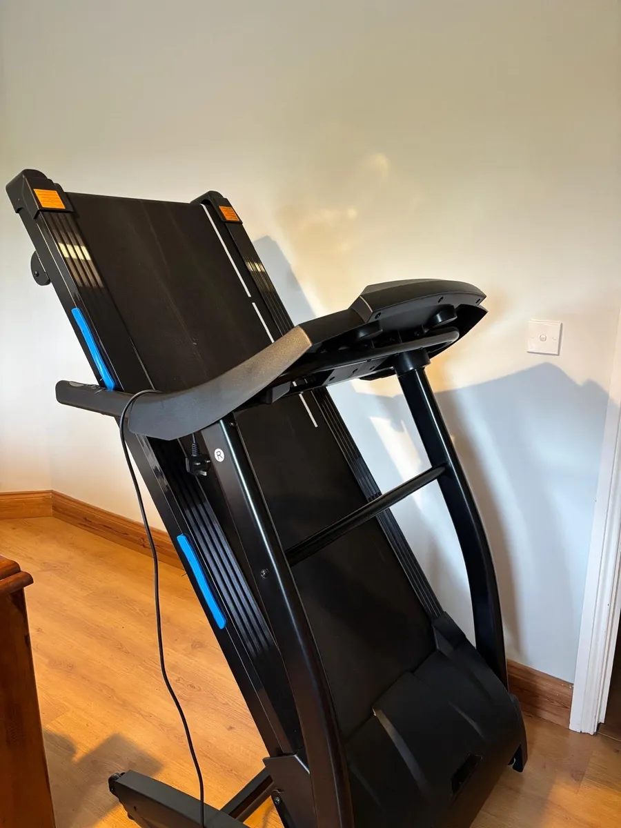 Treadmill - Image 2