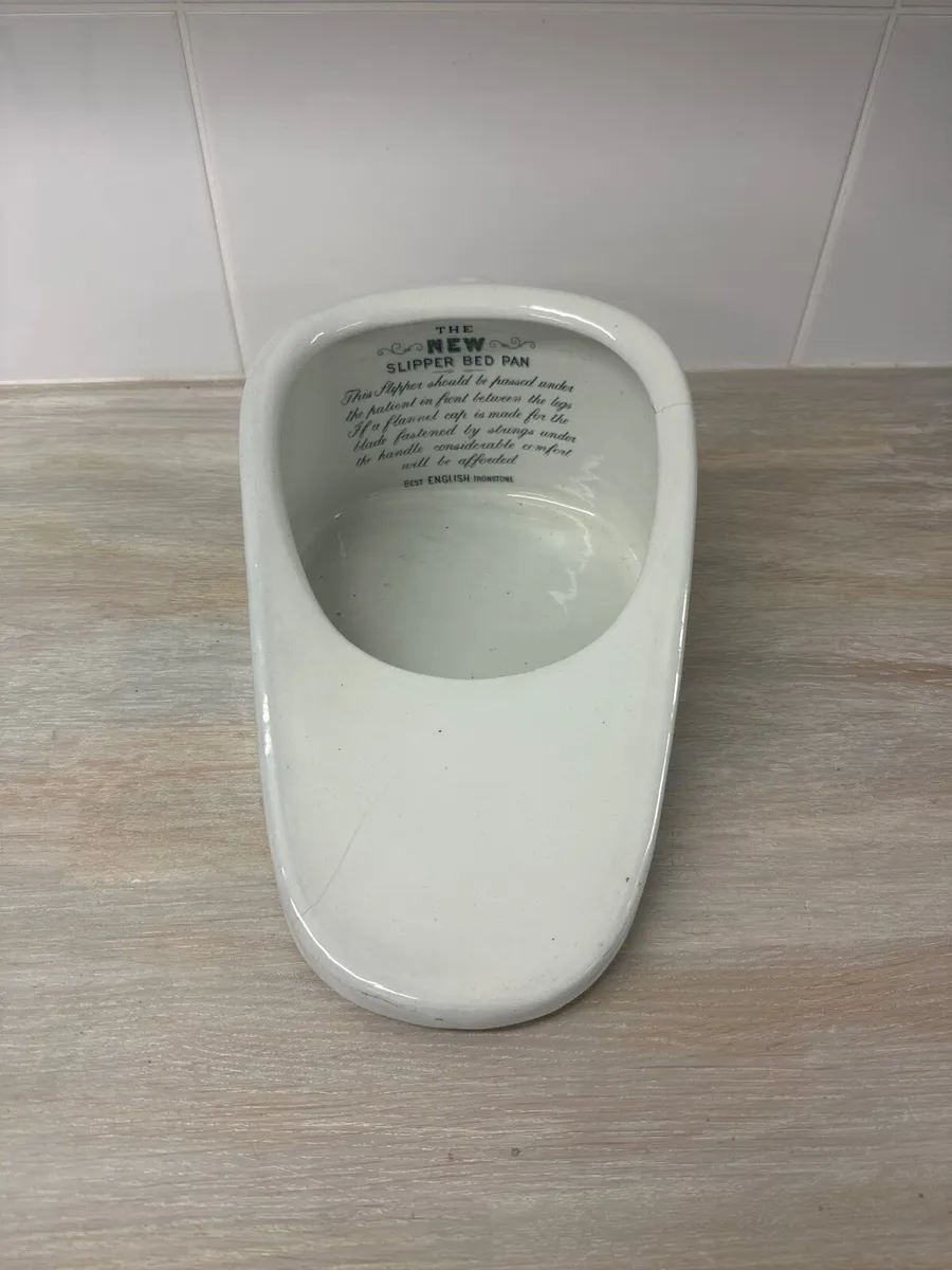 Slipper Bed Pan Ceramic