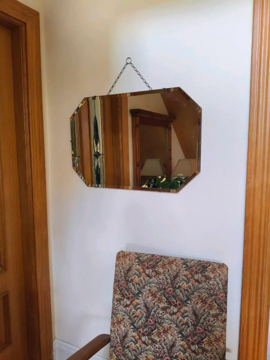 Beautiful vintage mirror perfect condition 35euro - Image 2
