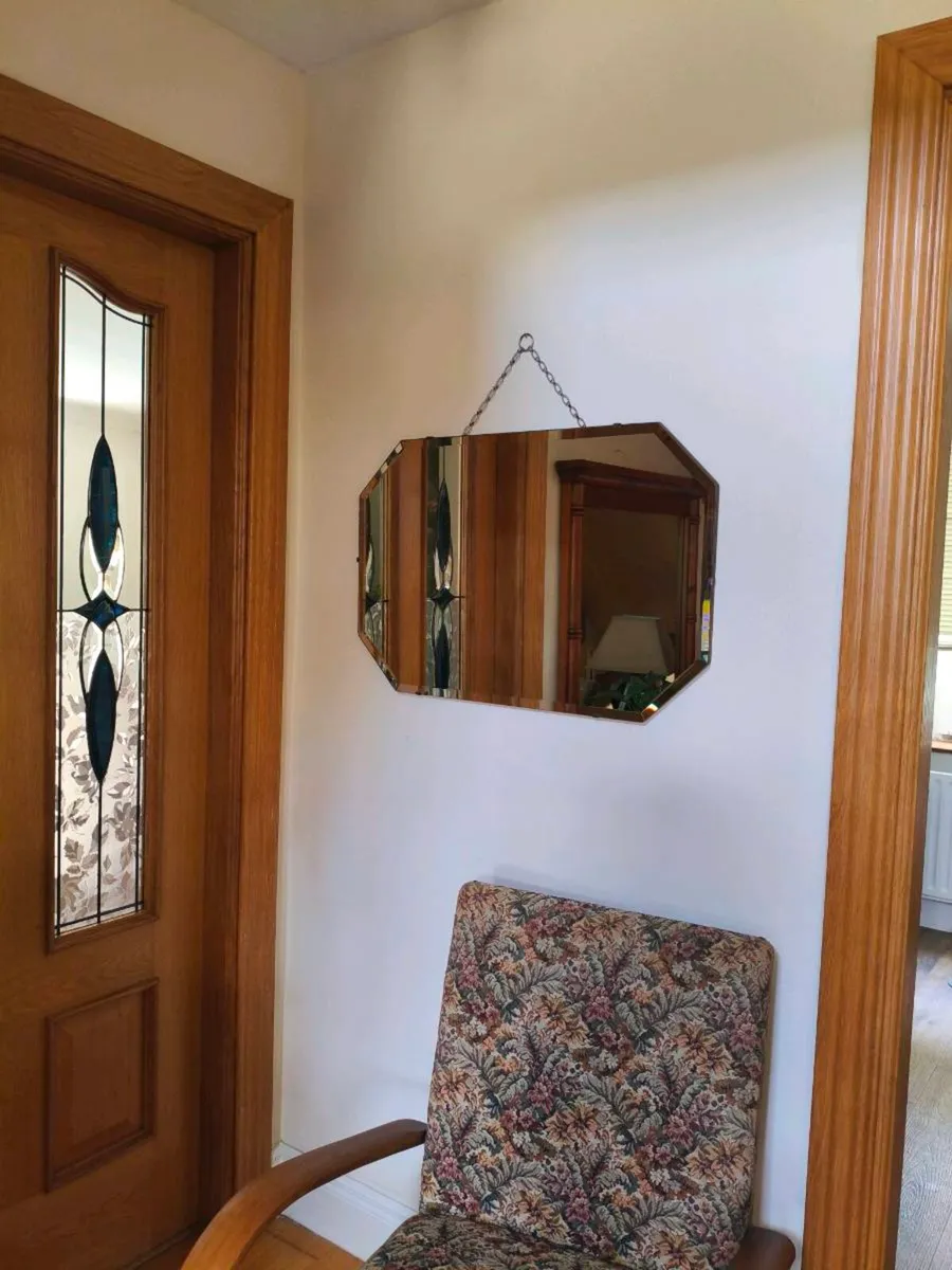 Beautiful vintage mirror perfect condition 35euro - Image 3