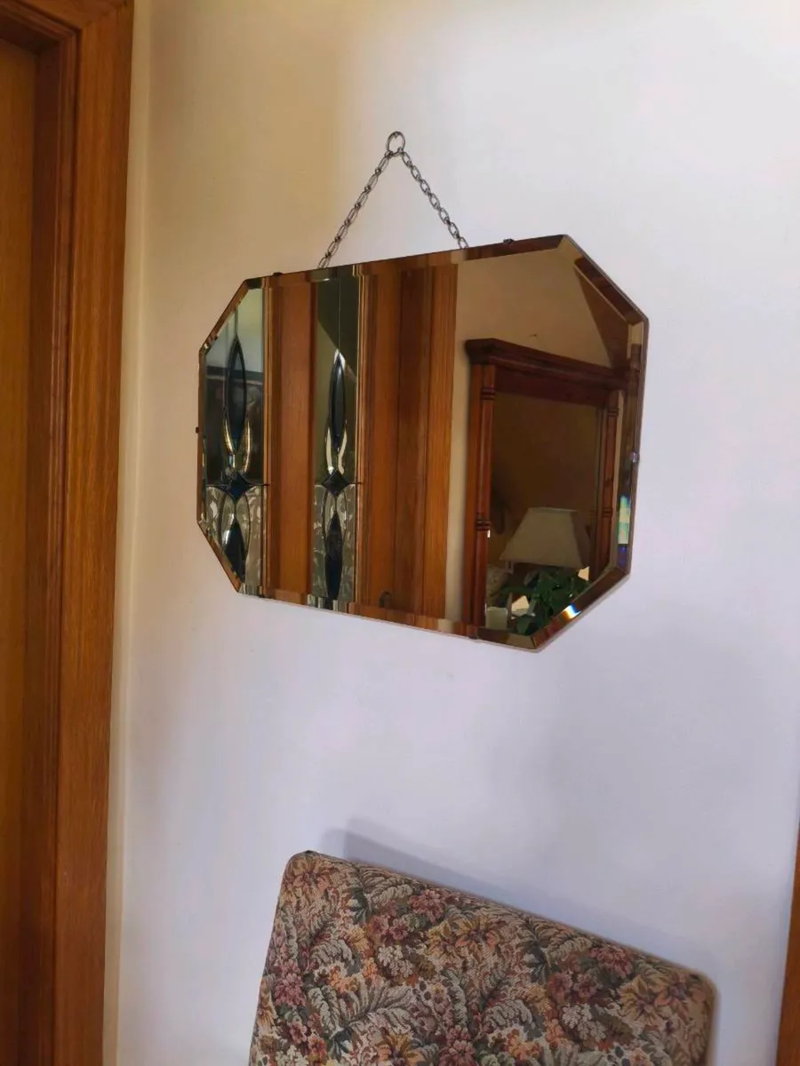 Beautiful vintage mirror perfect condition 35euro - Image 4