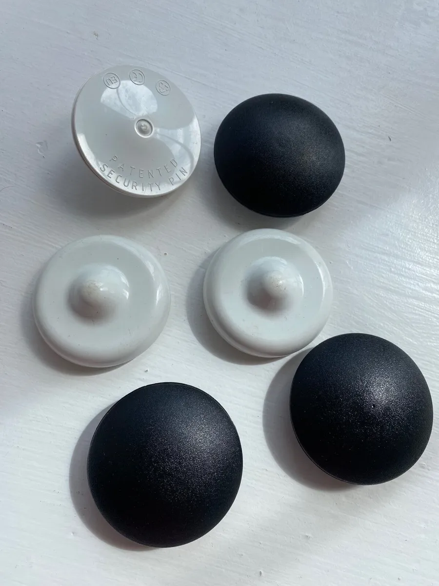 Magnetic Clothing Security Tags - Image 2
