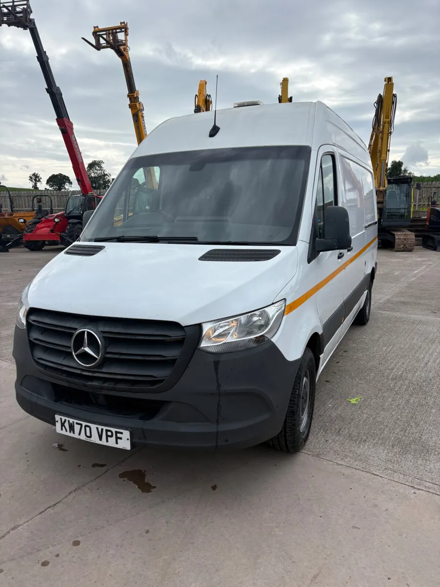 2021 Mercedes Sprinter MWB Hi Roof Finance Arrange - Image 4