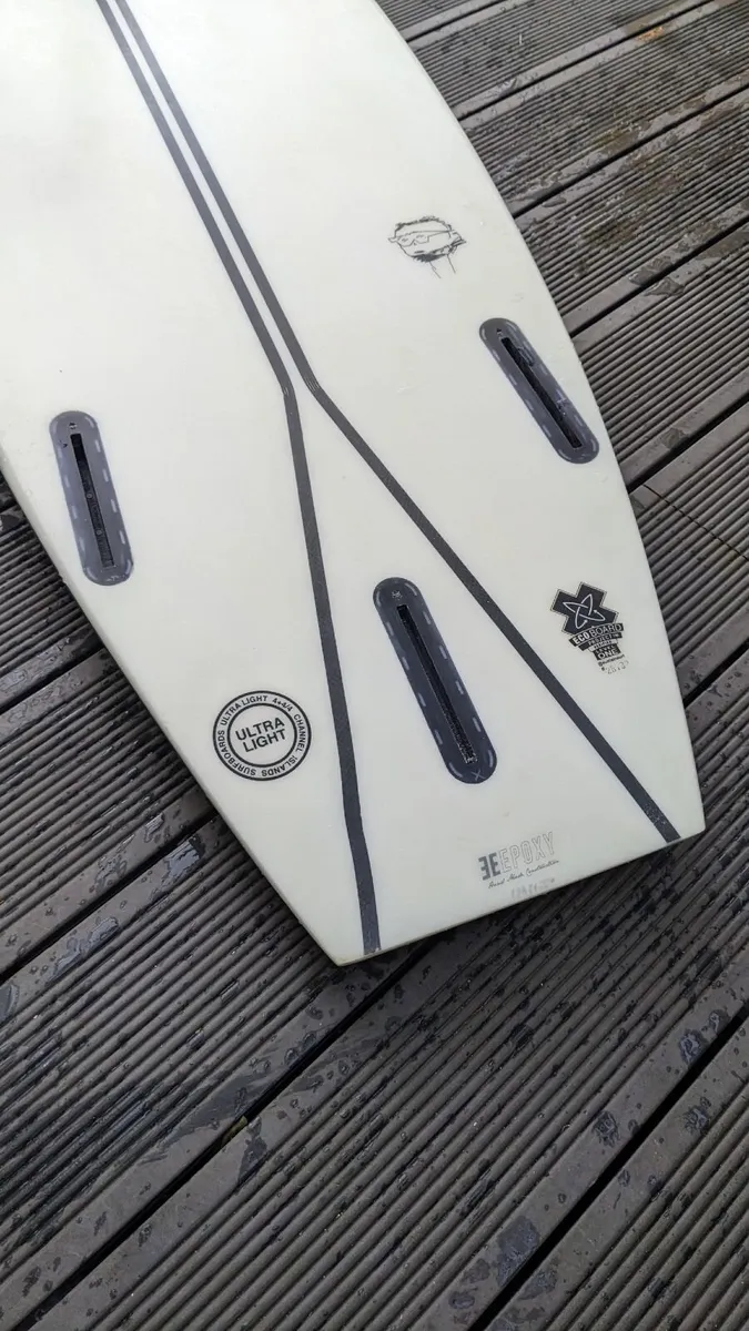 Surfboard 5'10" - Image 4
