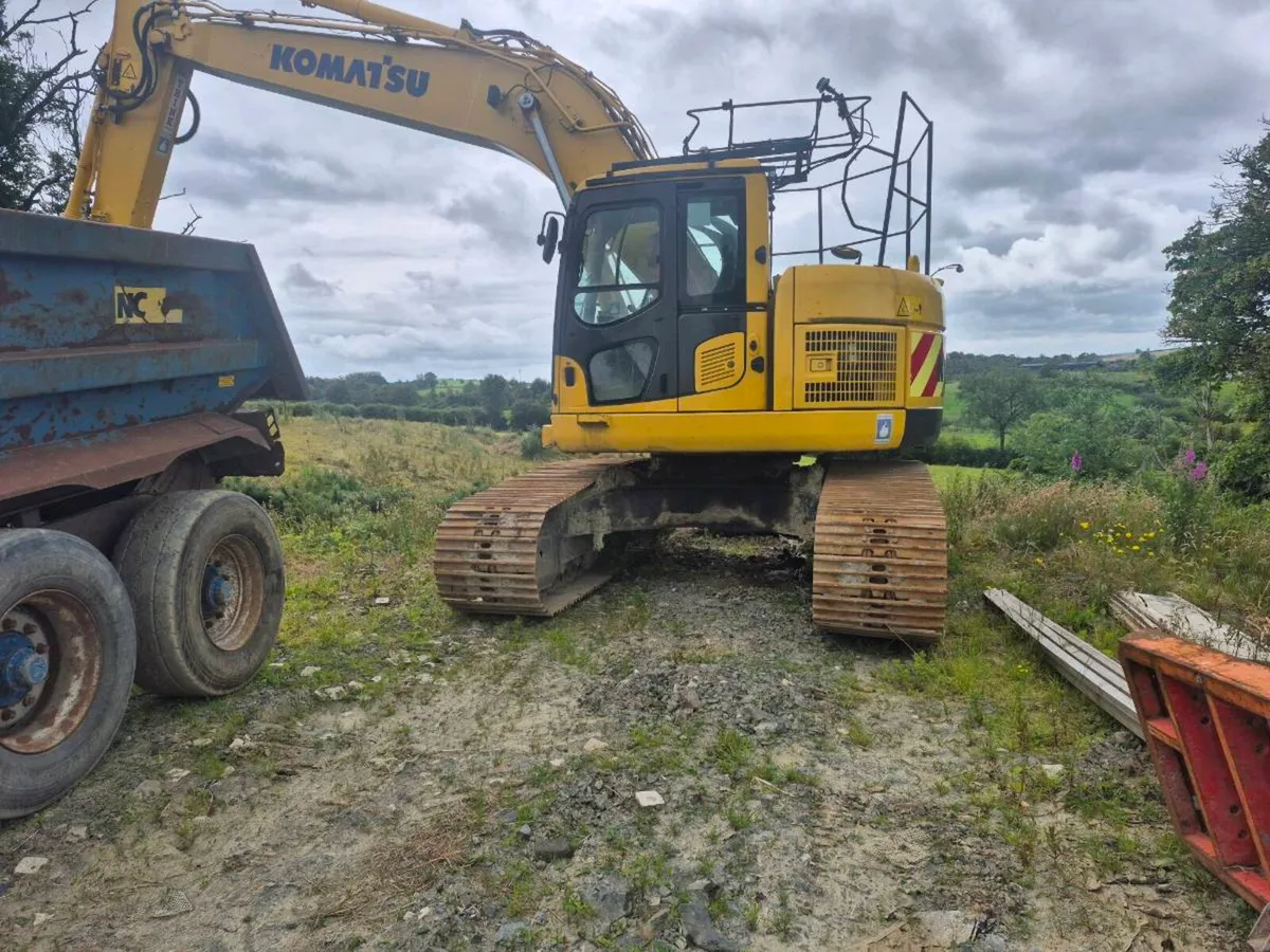 Komatsu 228 - Image 2
