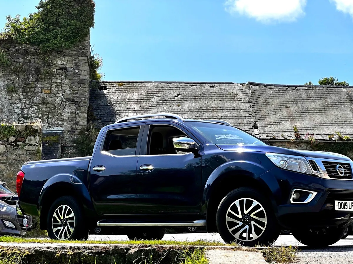 Nissan Navara 2019 192 Tekna 2.3 dci Auto Top Spec - Image 1