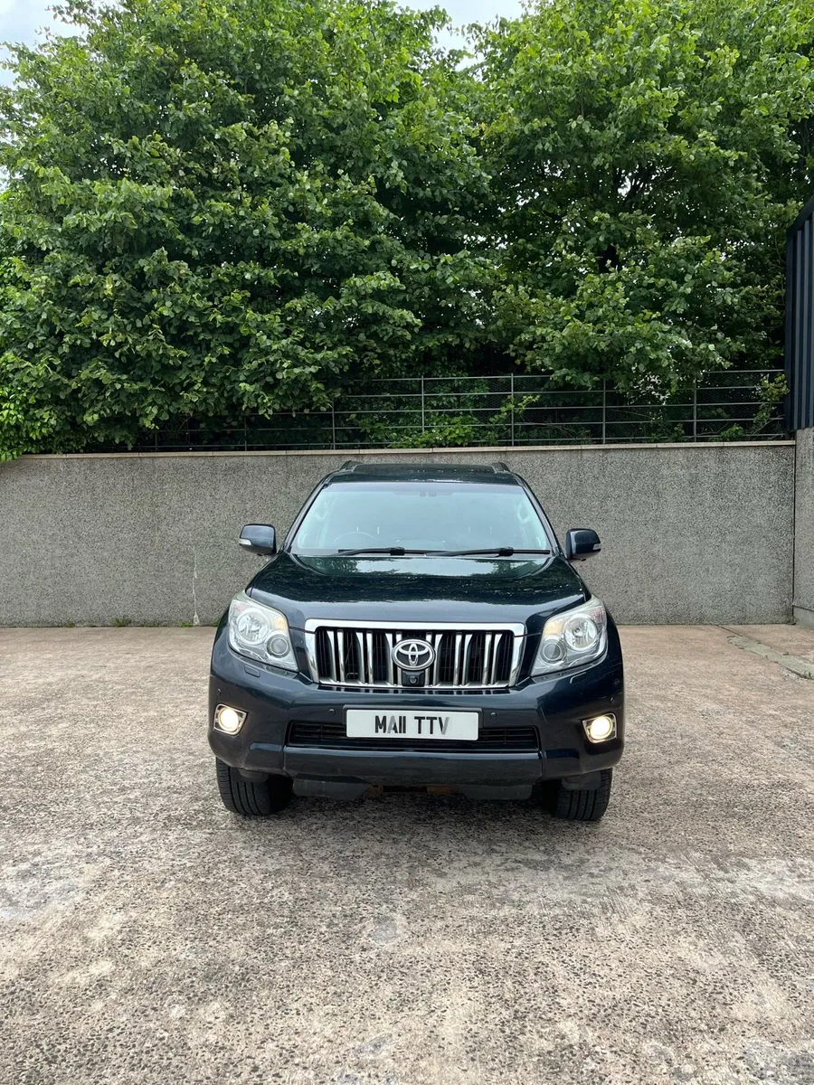 Toyota Land Cruiser 2011 - Image 2