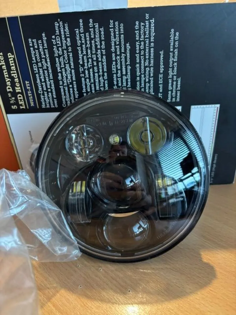 Harley 5 3/4in Daymaker Projector LED Lamp - NEW. - Image 2