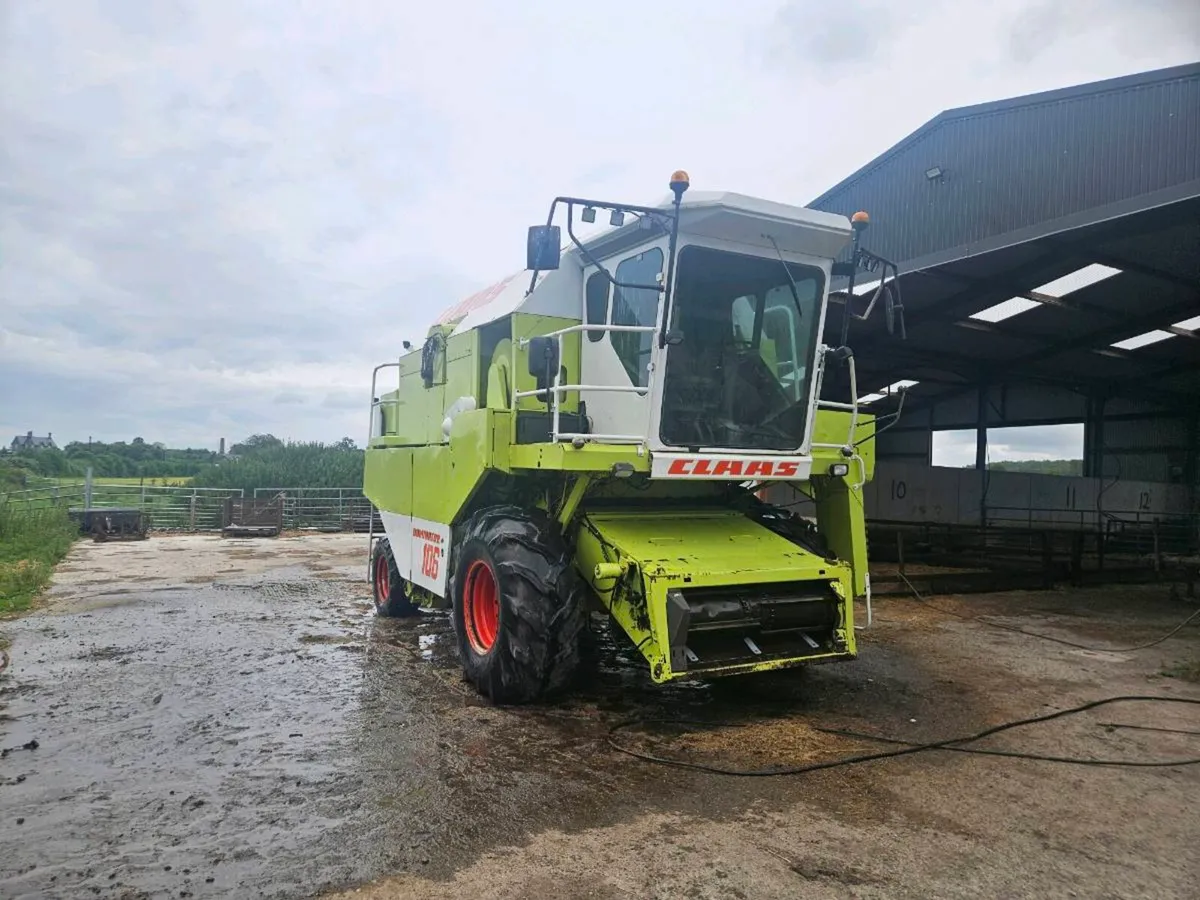 Claas Dominator 106 - Image 1