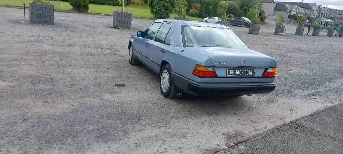 Car - Image 2