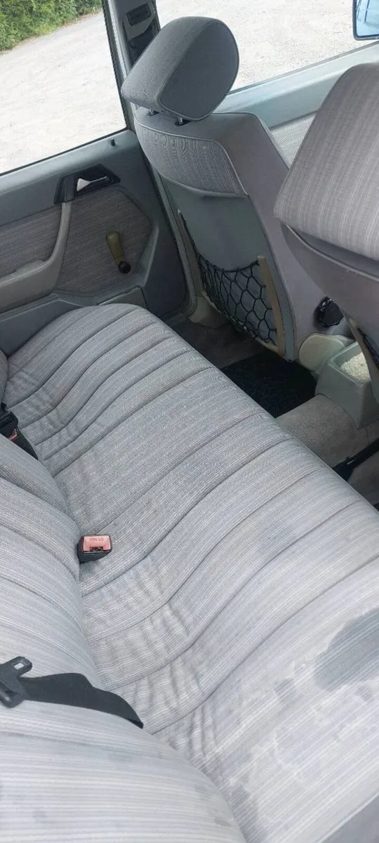 Car - Image 4