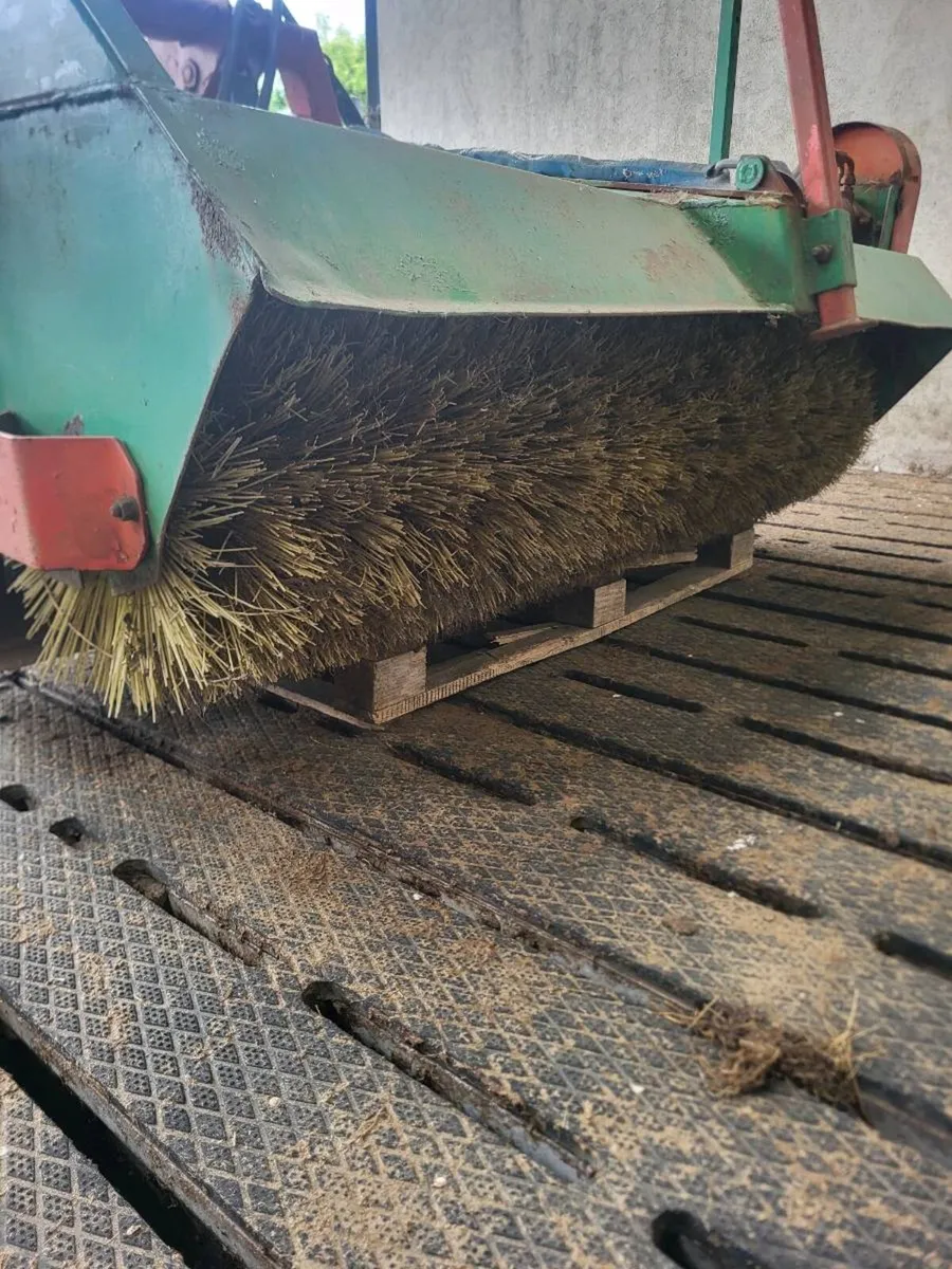 Road brush - Image 2