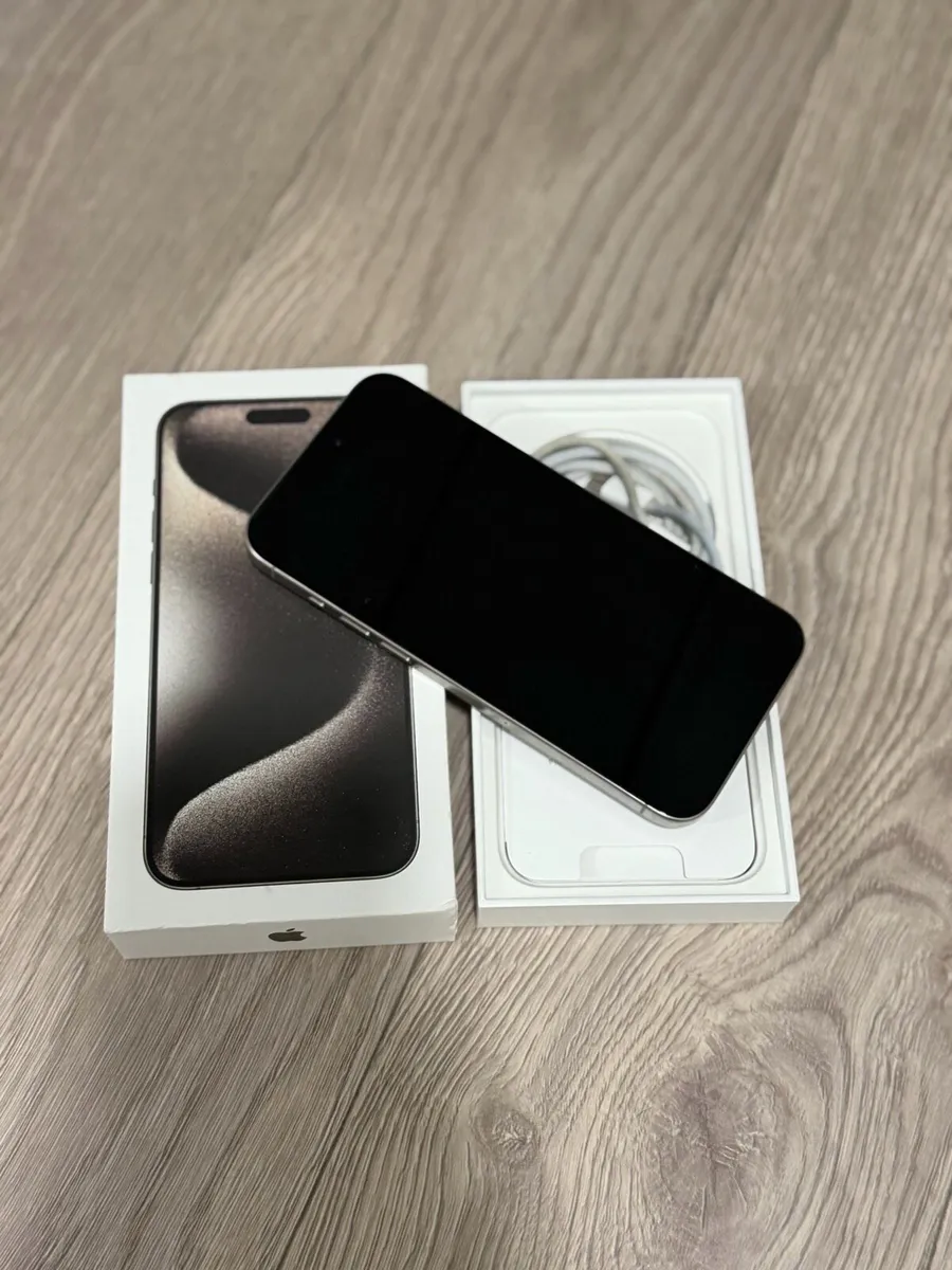 iPhone 15 Pro Max 256GB Mint Condition - Unlocked - Image 3
