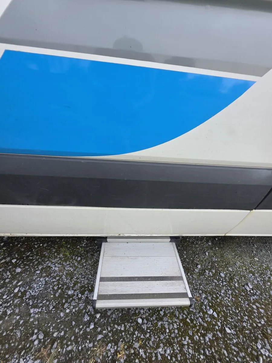 VW Crafter Camper 131 - Image 2