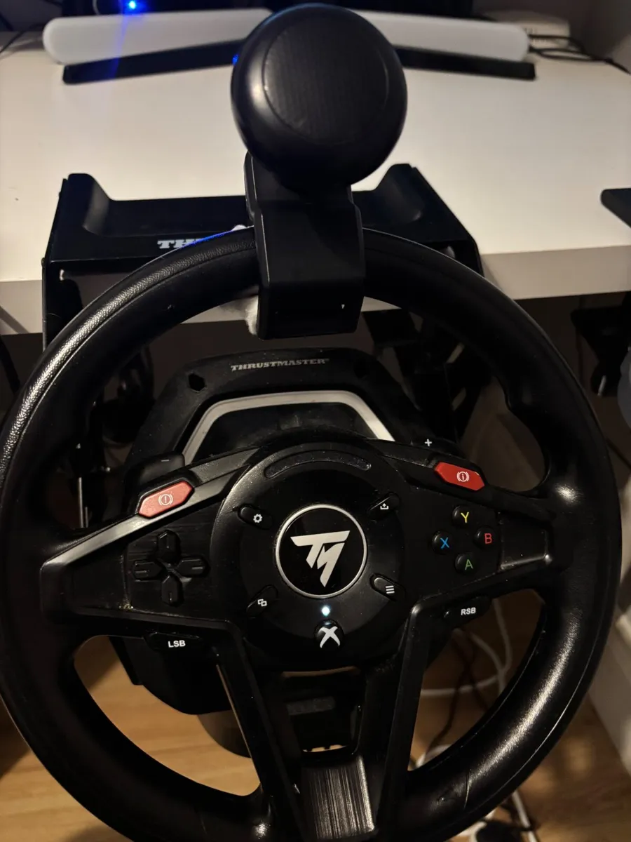 Thrustmaster  Racing Wheel Bundle - Image 3