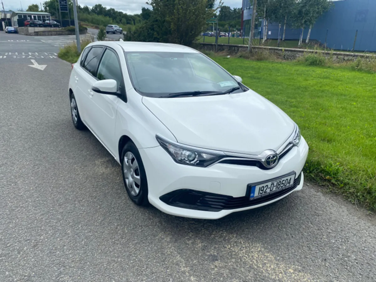 Toyota Auris 1.4 D-4D TERRA 4DR(INCLUDING VAT) - Image 1