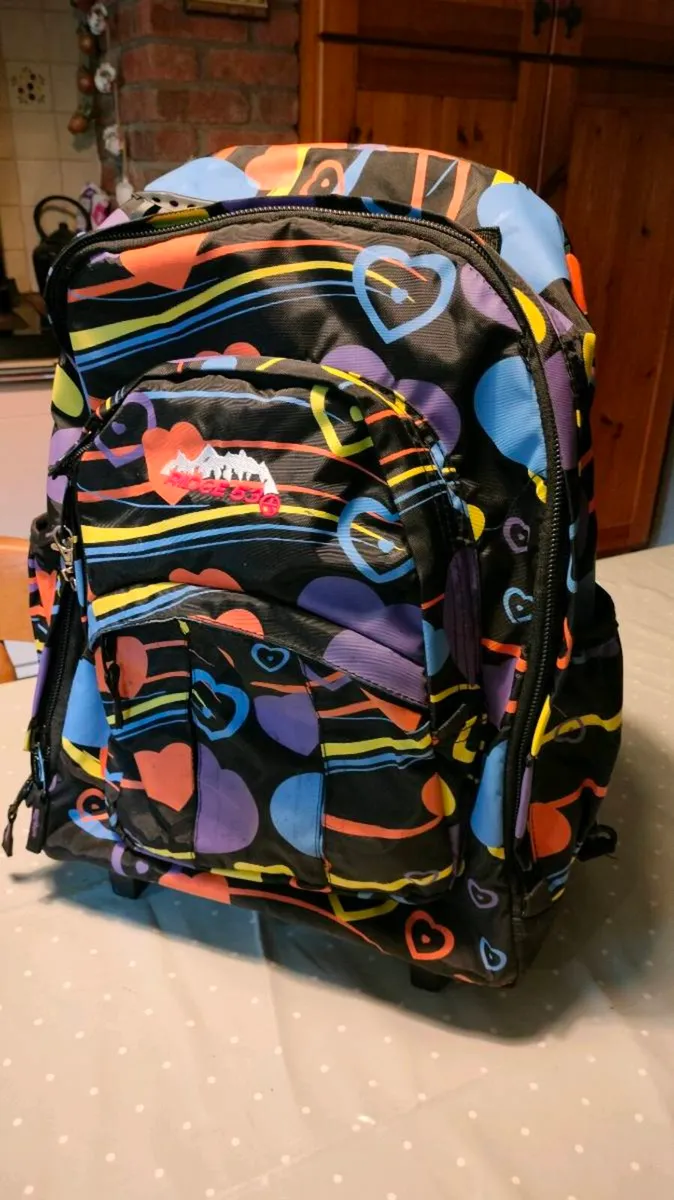 Ridge 53 school bag on wheels, great quality bag. - Image 1