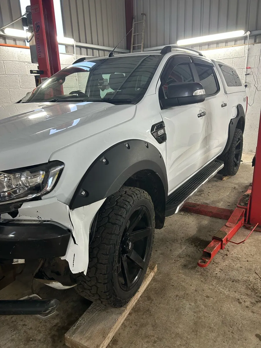 Ford ranger - Image 4