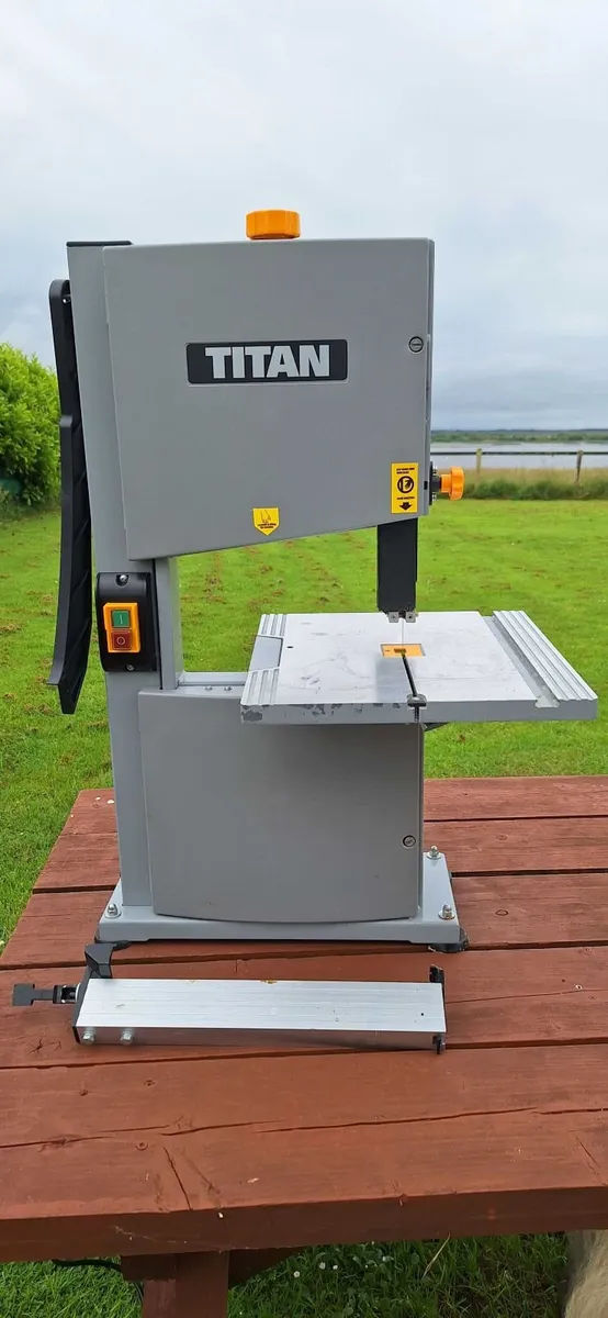 Titan TTB705BDS 80mm Bandsaw - Image 1