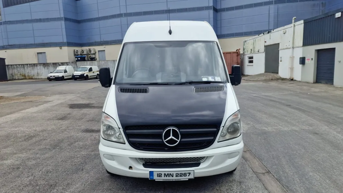 Camper van sprinter - Image 1