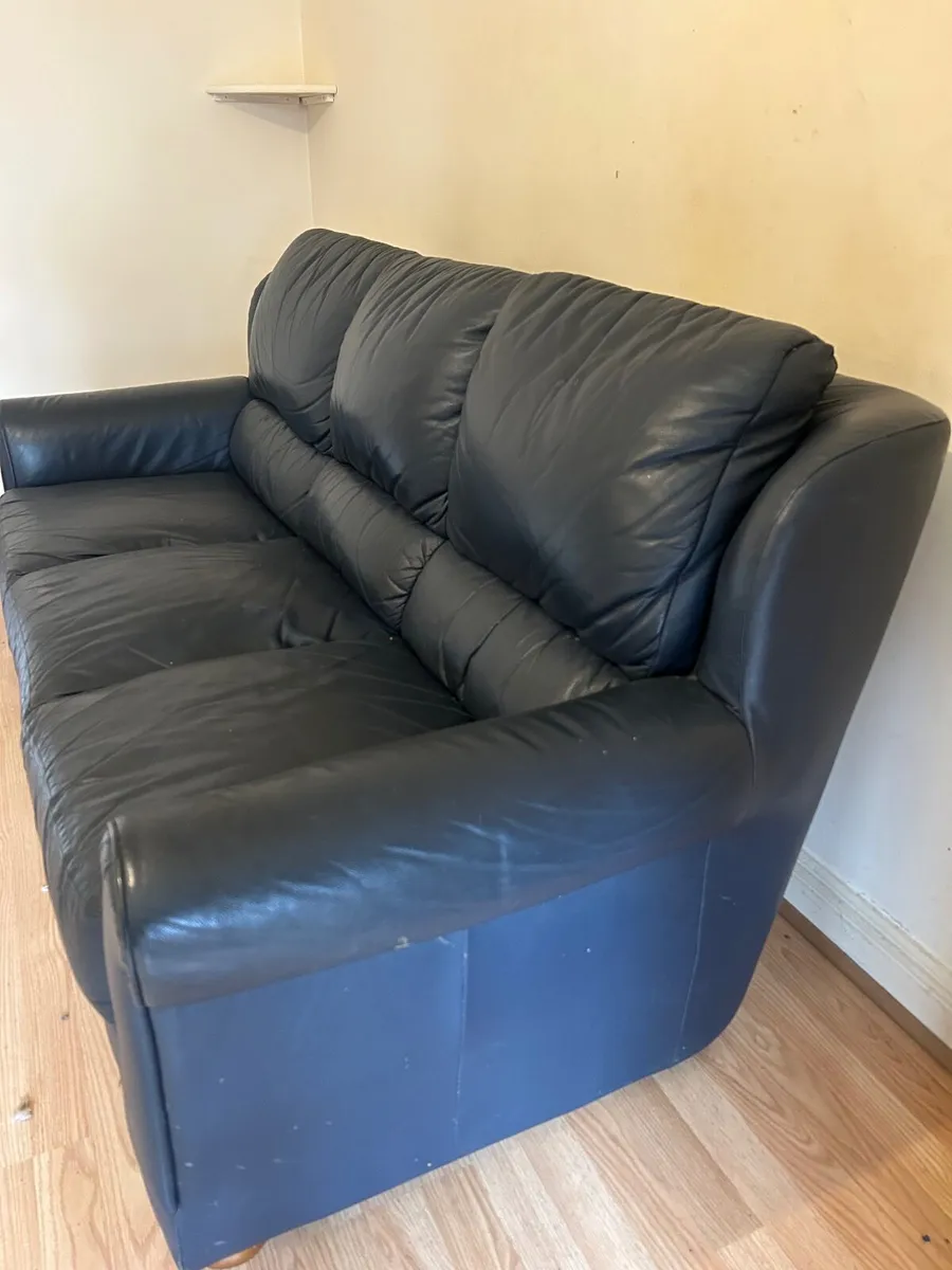 Sofas: 3-seater and 2 seater set. - Image 2