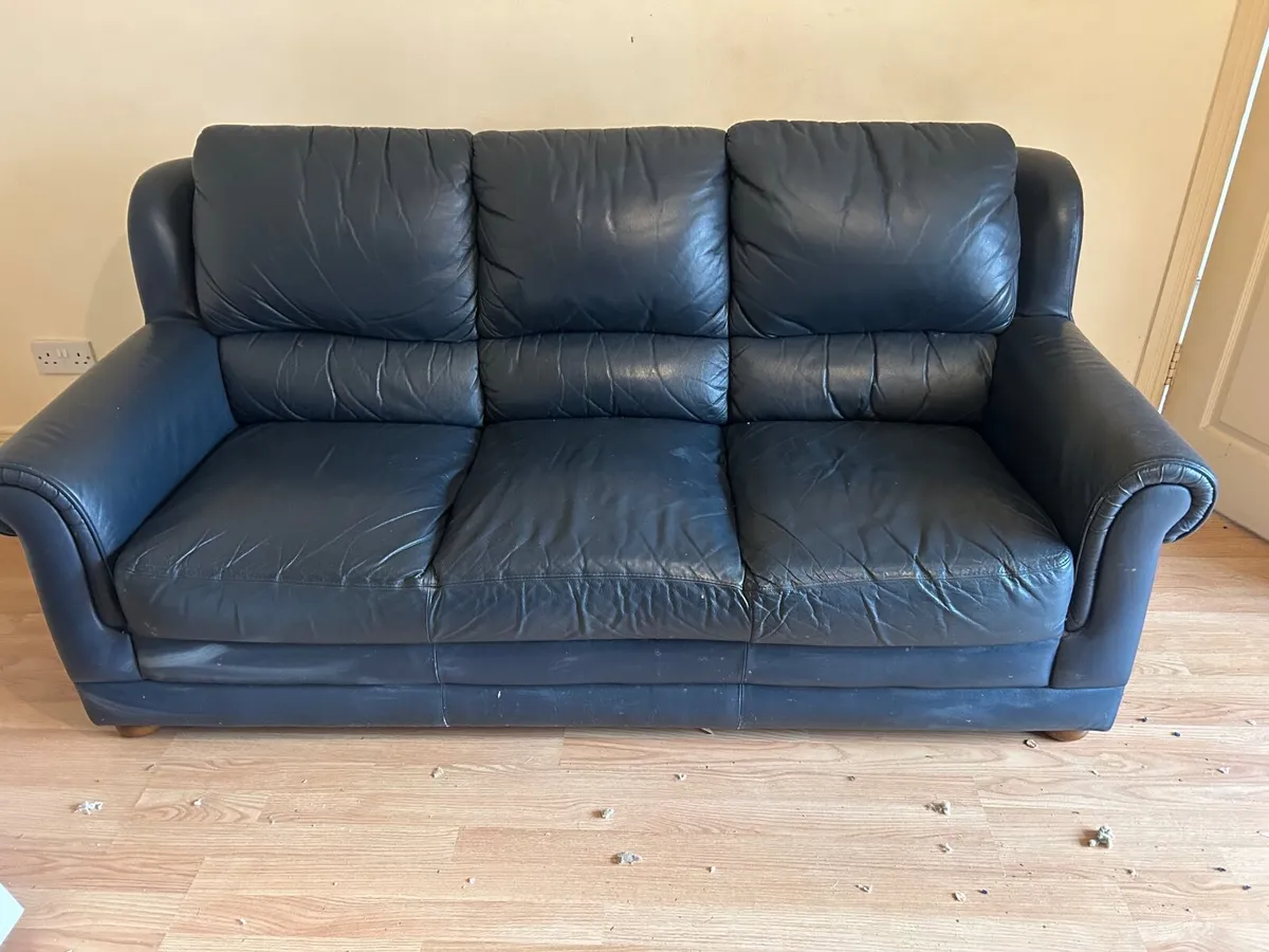 Sofas: 3-seater and 2 seater set. - Image 3