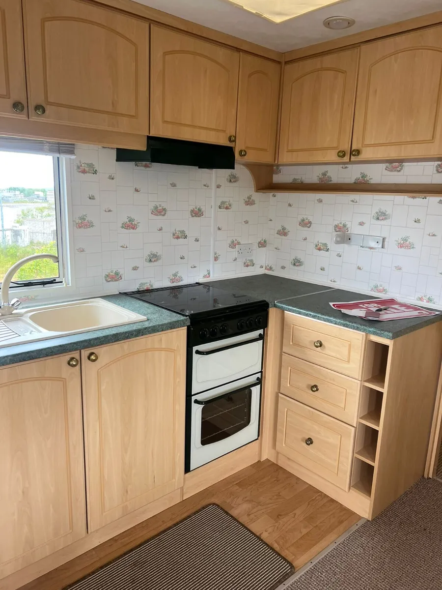 Pemberton Elite – 35ft x 12ft – 3 Bedroom - Image 4
