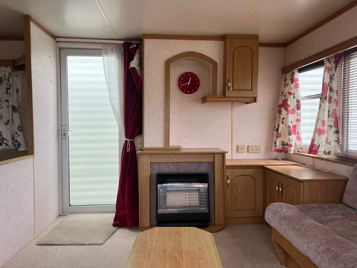 Willerby Herald – 32ft x 12ft – 2 Bedroom - Image 3