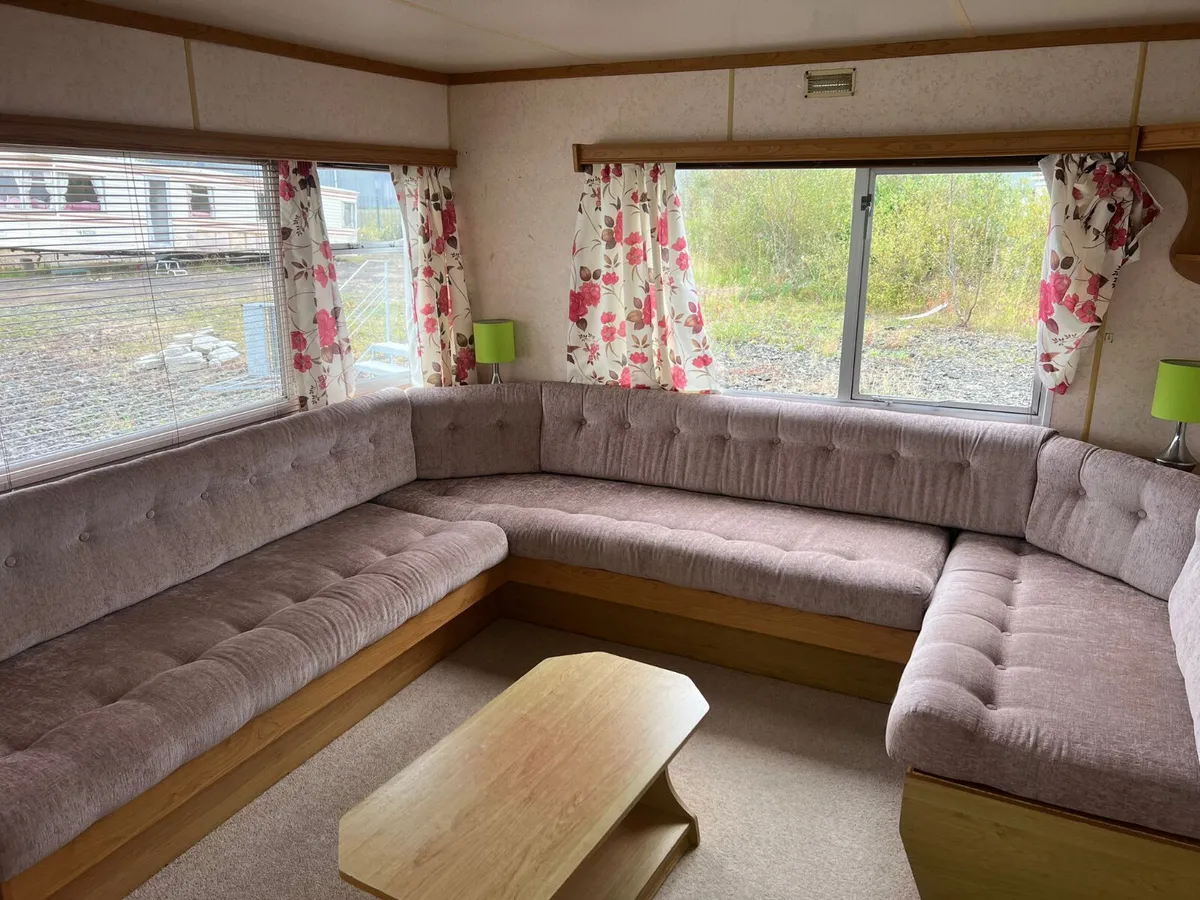 Willerby Herald – 32ft x 12ft – 2 Bedroom - Image 4