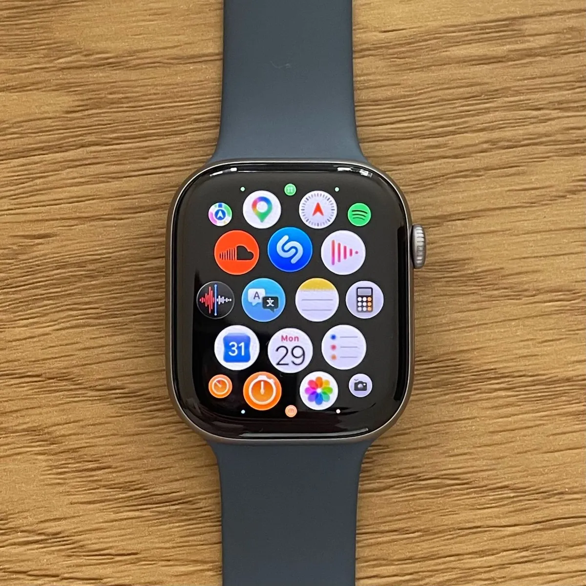 Apple Watch Series 11 46mm Cellular & AppleCare+ - Image 4